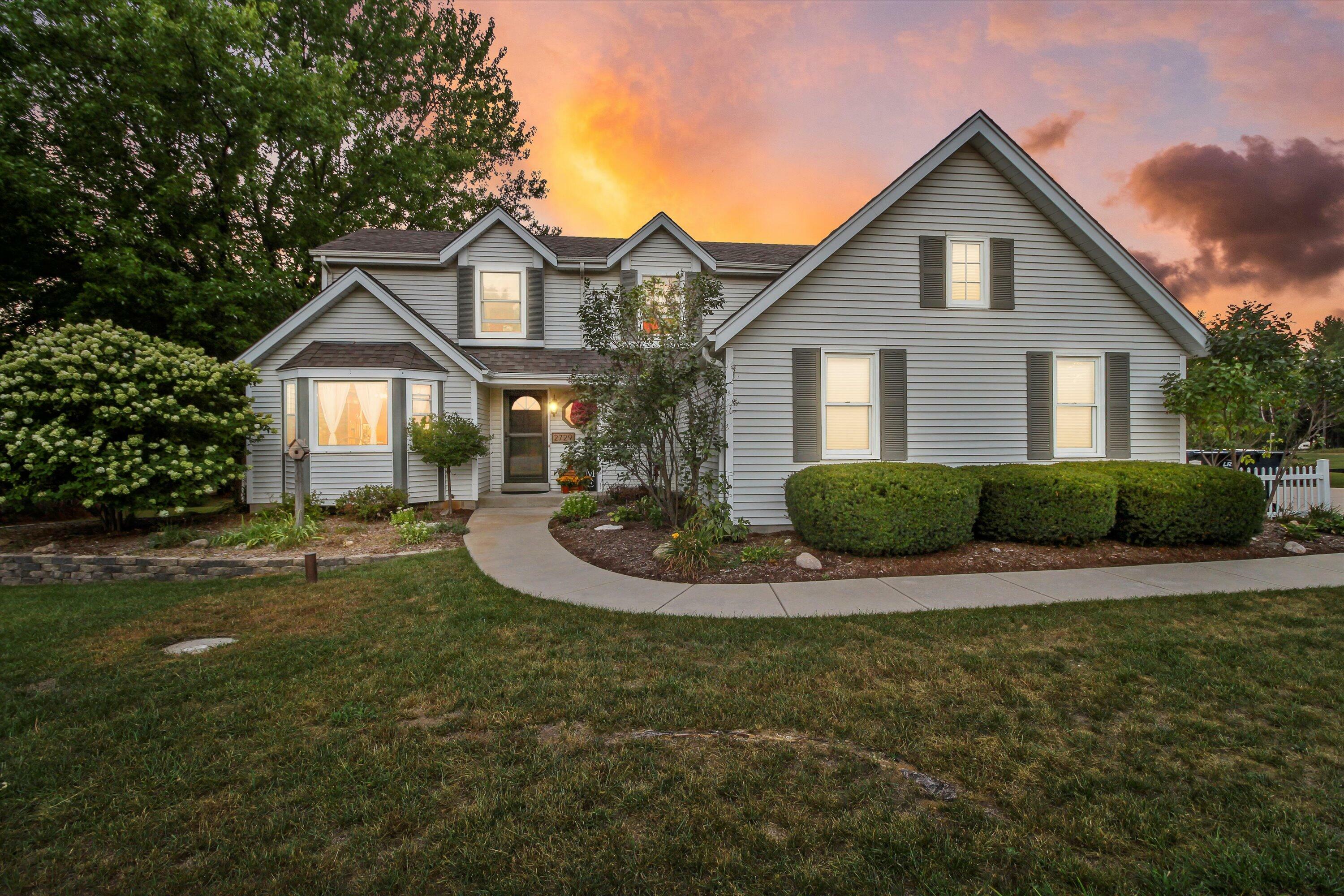 Property Photo: W360s2729 Scuppernong Dr WI 53118
