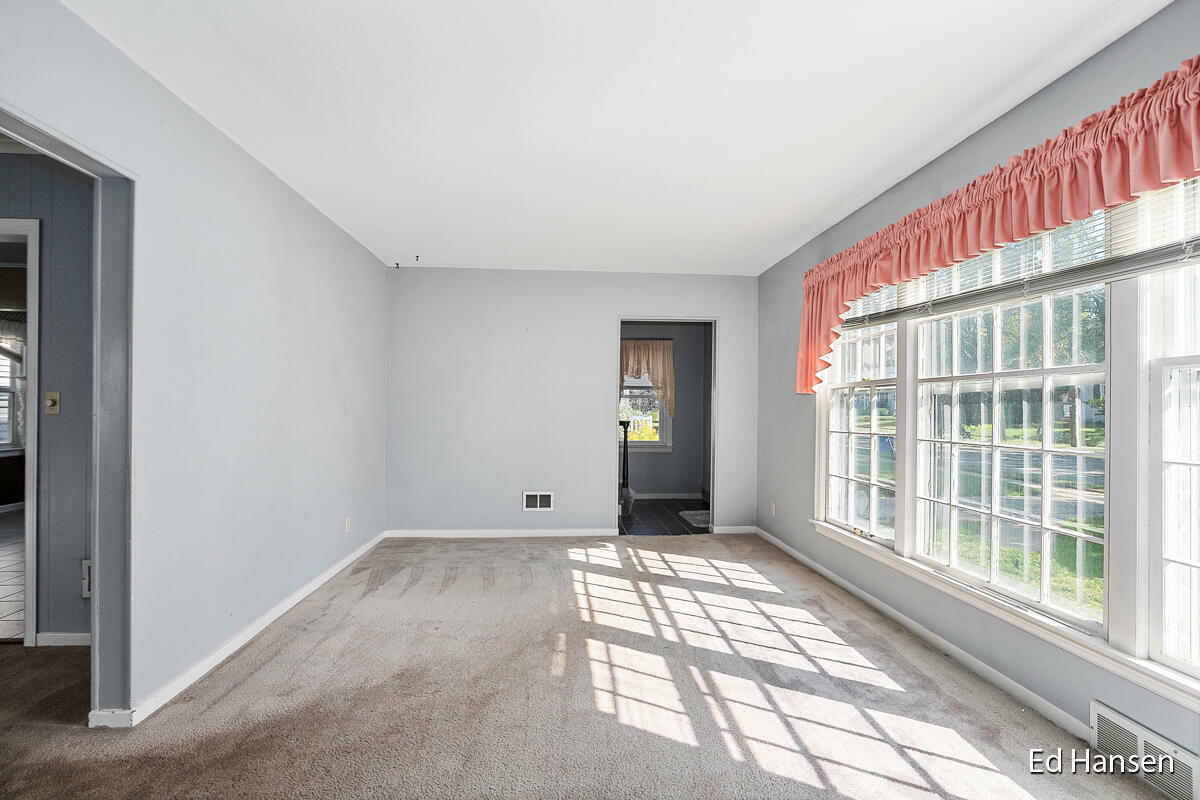 Property Photo: 2505 Almont Avenue SE MI 49507