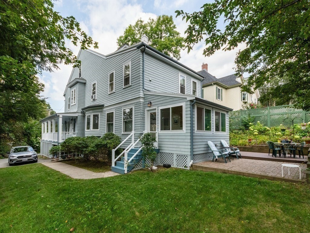 Property Photo:  43 Myrtle Terrace  MA 01890 