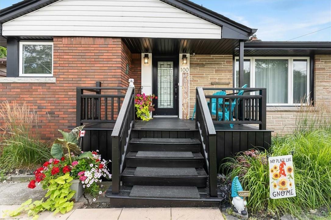 Property Photo: 100 Inverness Avenue E ON L9A1G6