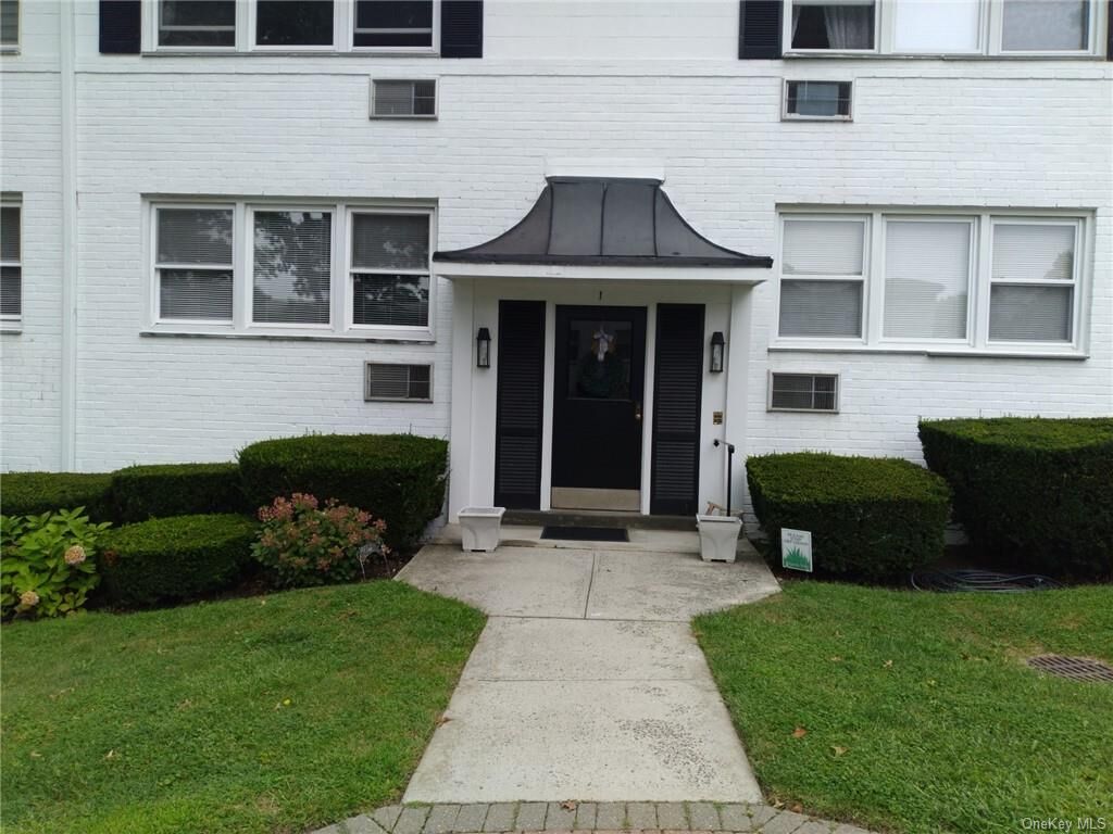 Property Photo: 1 Avon Circle B NY 10573