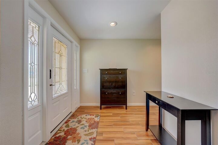 Property Photo: 7724 62nd Avenue N FL 33709