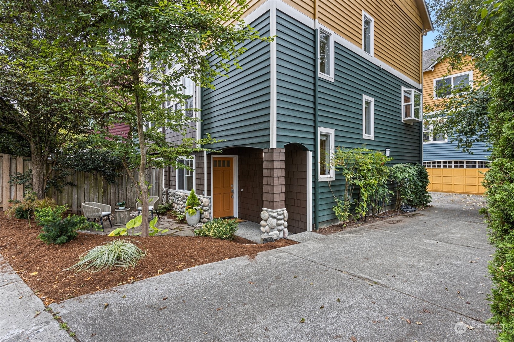 Property Photo: 4517 NE 55th Street WA 98105