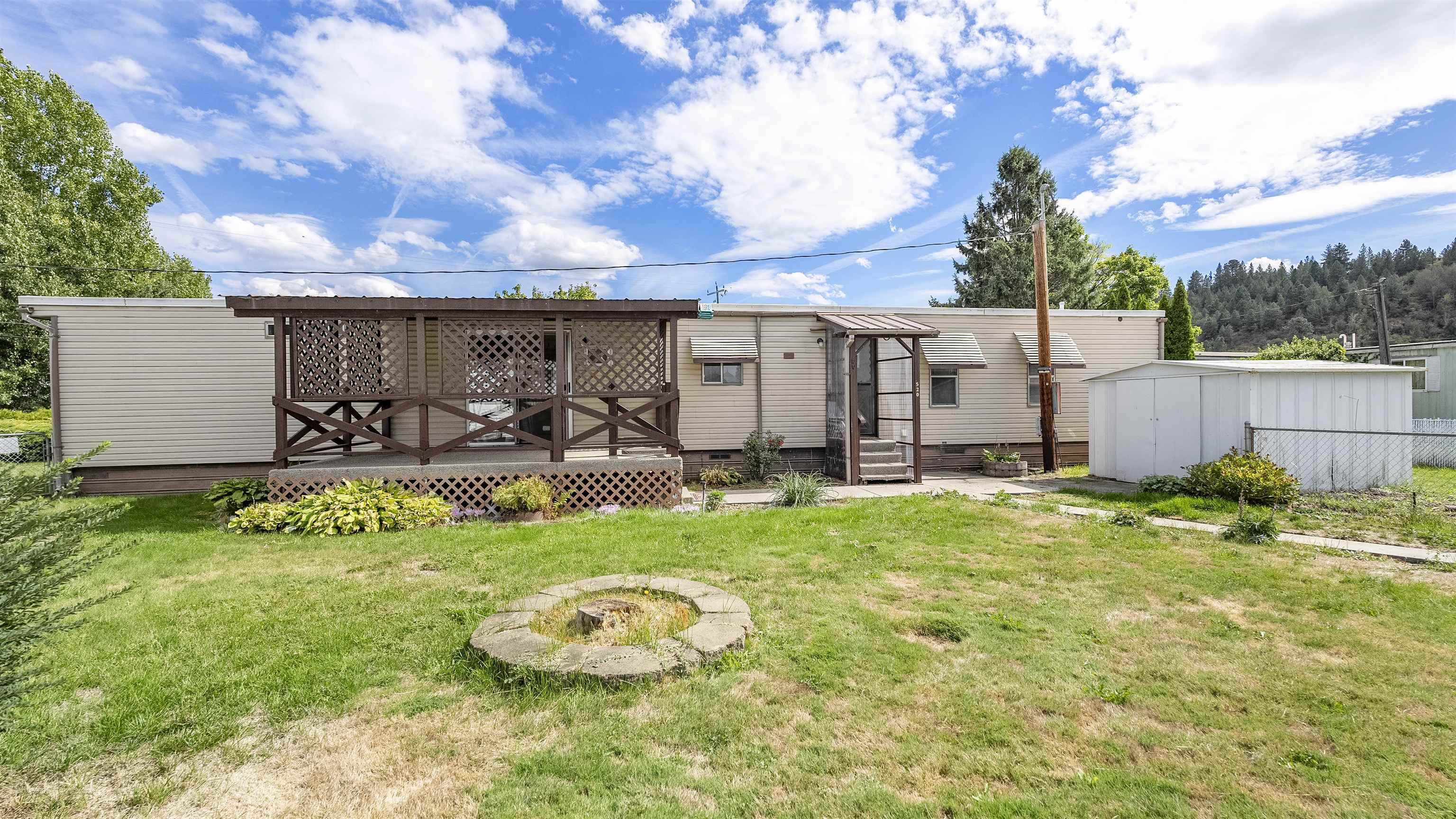 Property Photo: 520 S Tschirley Rd WA 99016