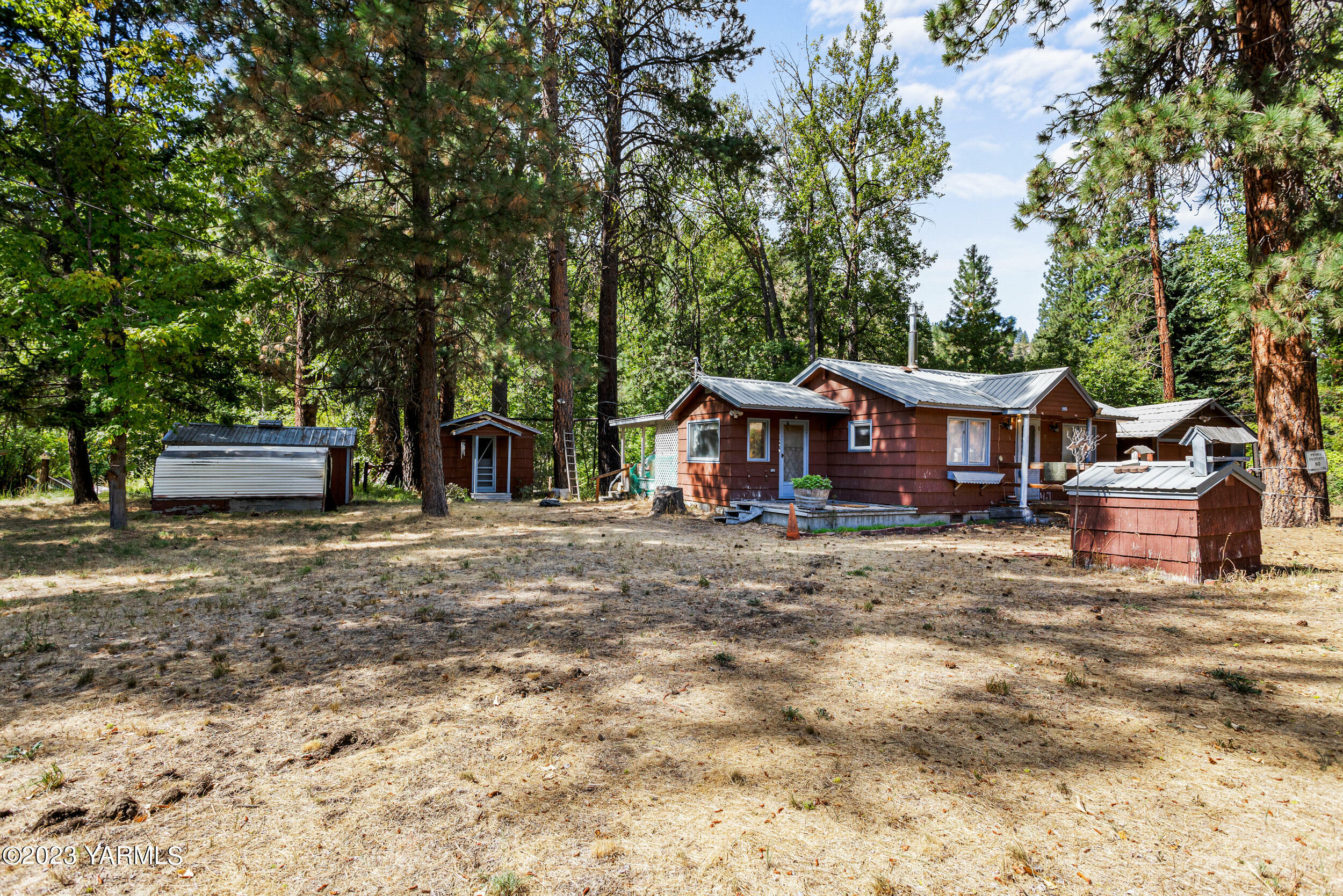 Property Photo:  14680 Hwy 410  WA 98937 