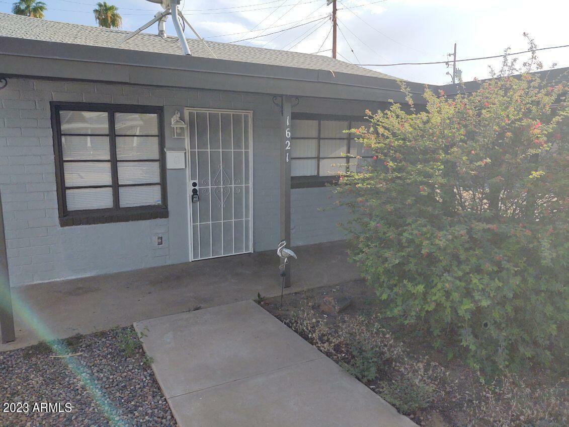 Property Photo: 1621 E Pinchot Avenue AZ 85016