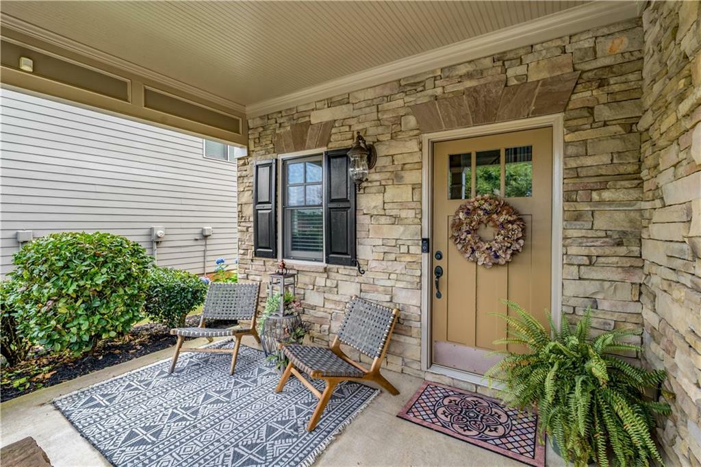 Property Photo: 8095 Majors Ridge Way GA 30041