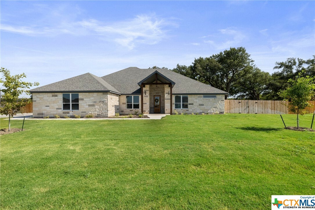 Property Photo:  3212 Keifer Marshall  TX 76502 