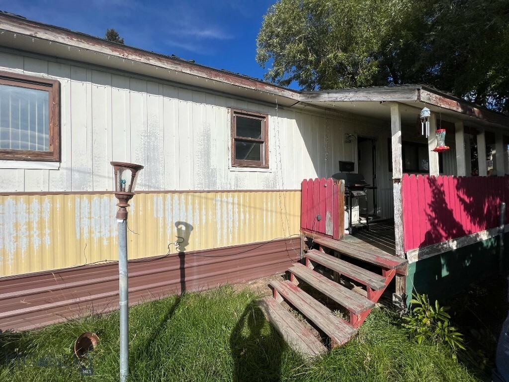 Property Photo:  10 & 18 W Center  MT 59701 