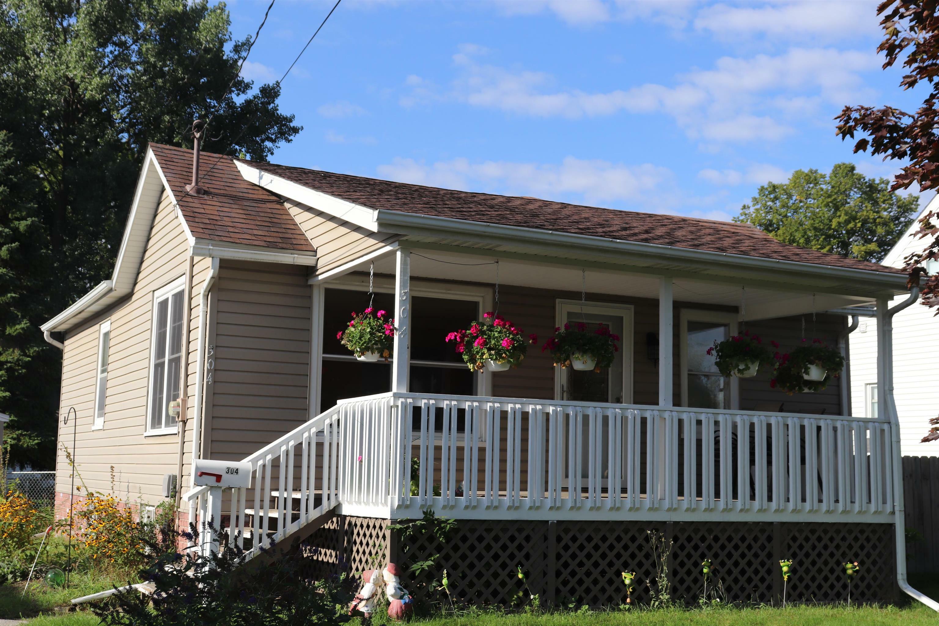 Property Photo: 304 Main MI 48706