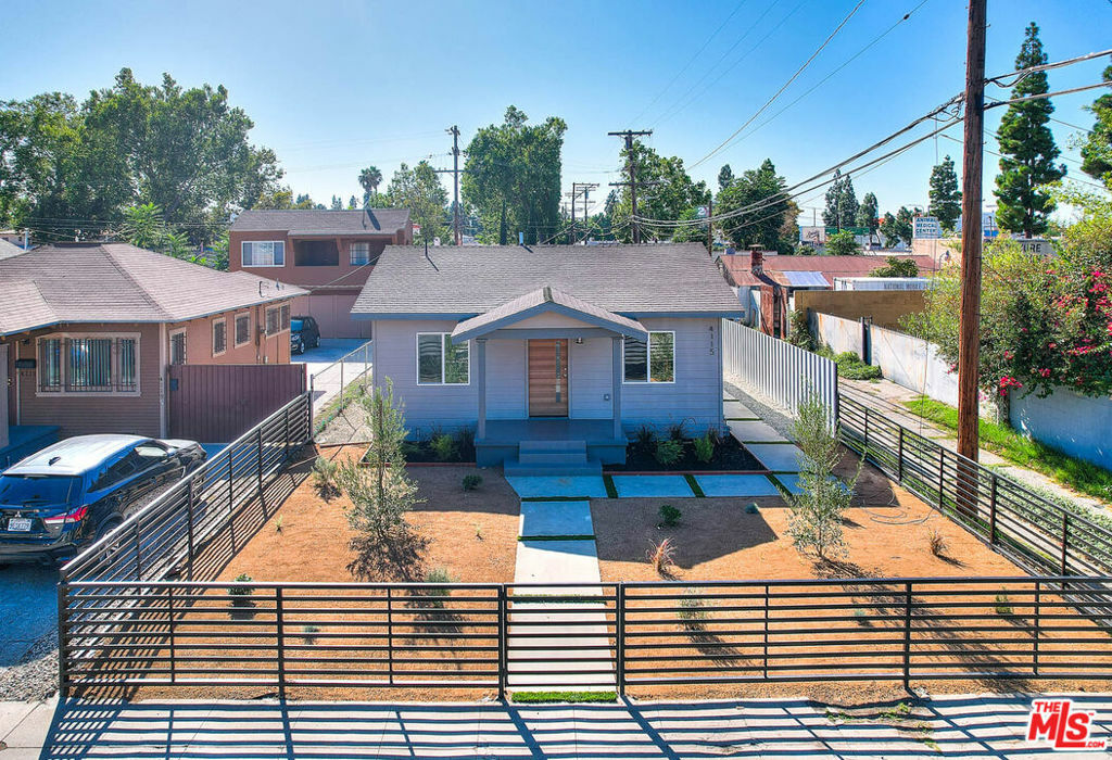 Property Photo:  4115 3rd Avenue  CA 90008 