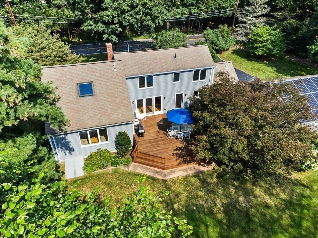 Property Photo:  211 Oxbow Rd  MA 01778 