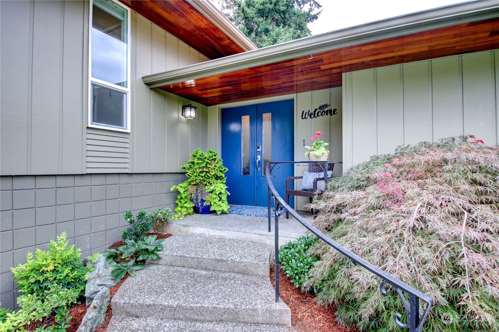 Property Photo:  16477 Country Club Drive  WA 98233 