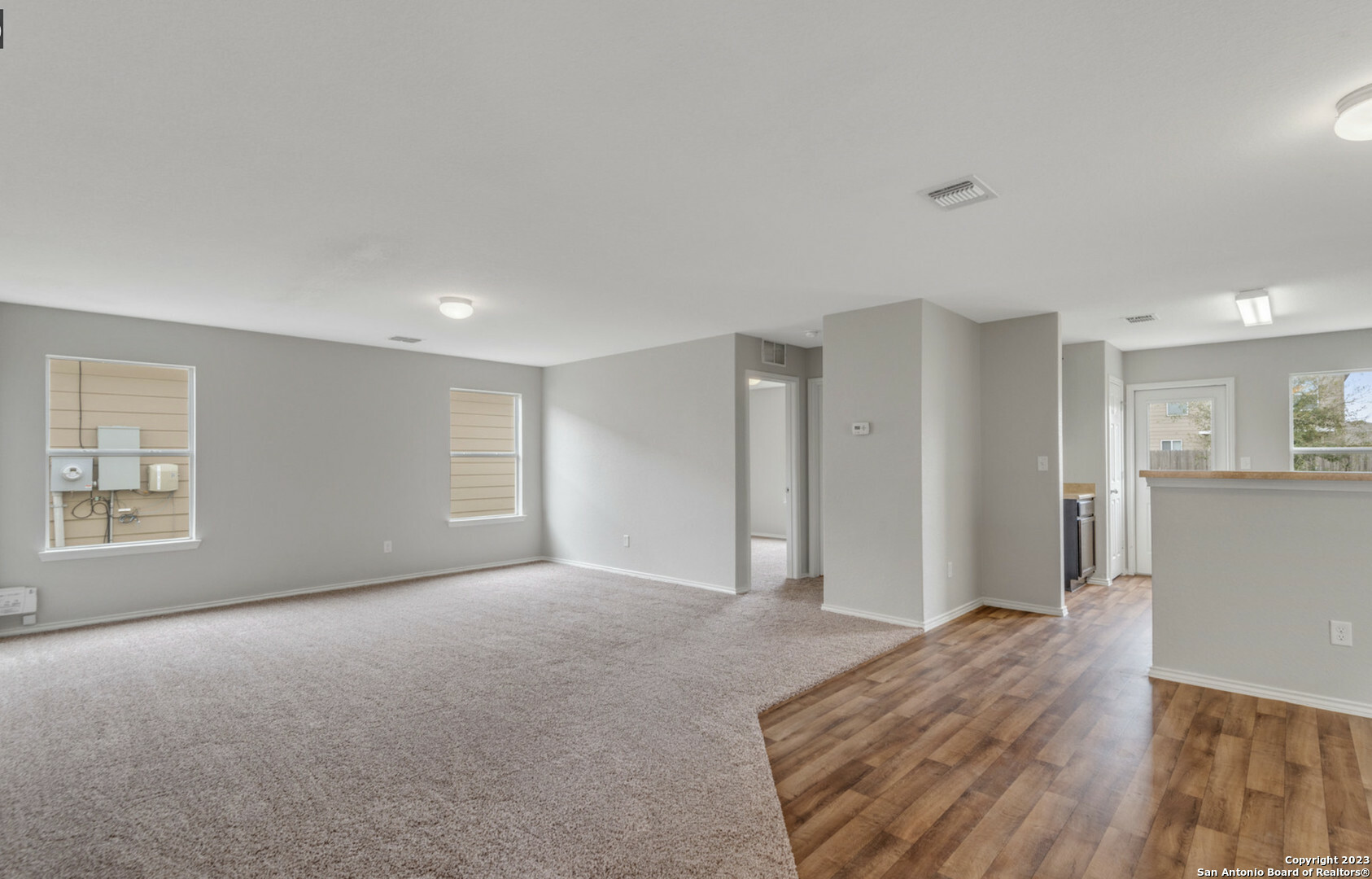 Property Photo: 475 Walnut Crest TX 78154