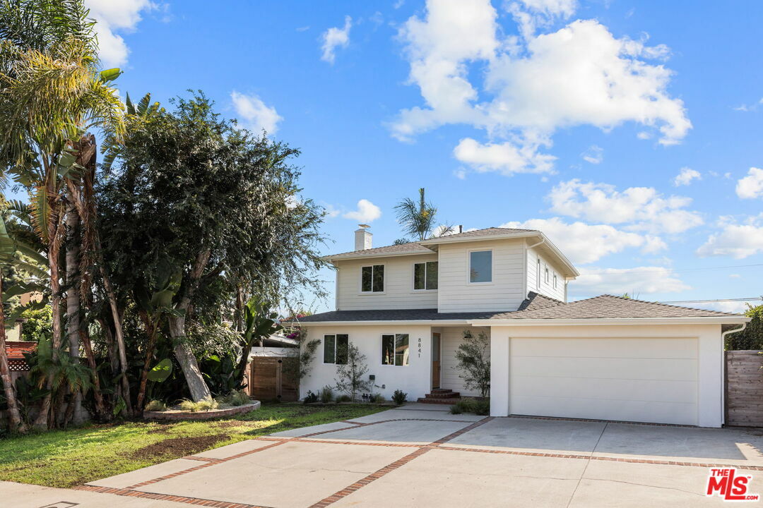 Property Photo: 8841 Croydon Ave CA 90045