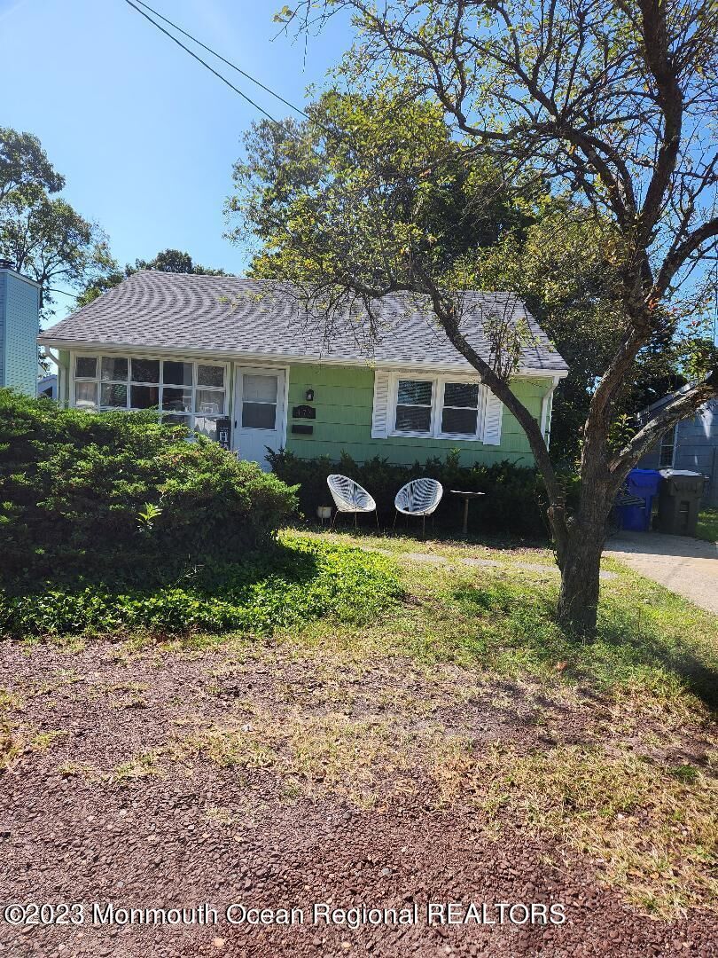 Property Photo:  473 Augustus Road  NJ 08723 