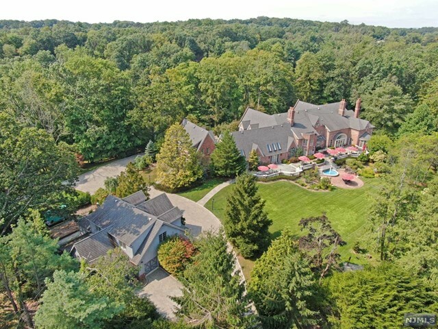 1055 High Mountain Road  Franklin Lakes NJ 07417 photo