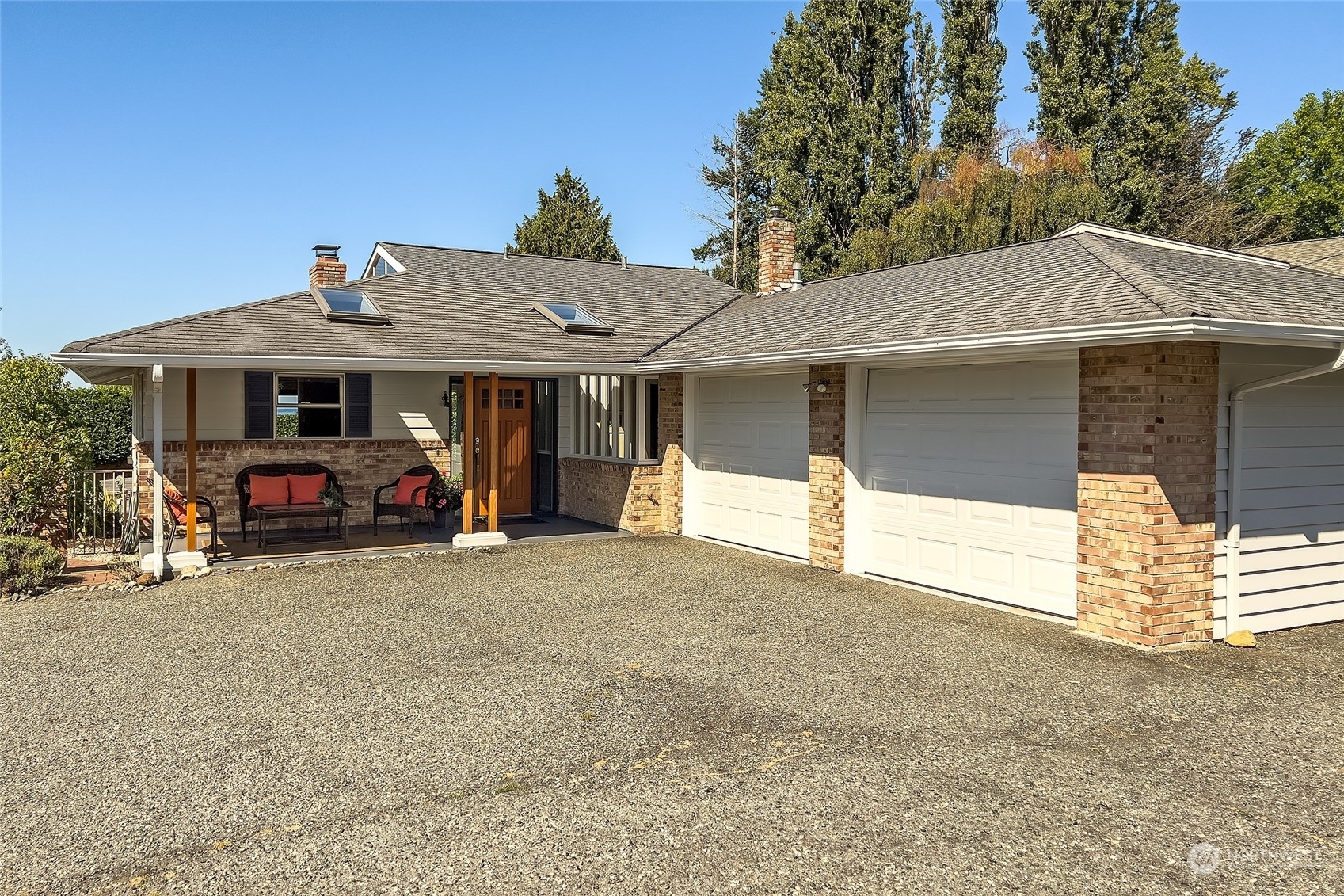 Property Photo: 1535 10th Place N WA 98020