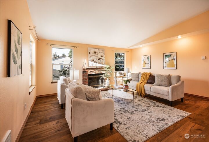 Property Photo: 13220 128th Avenue NE WA 98034