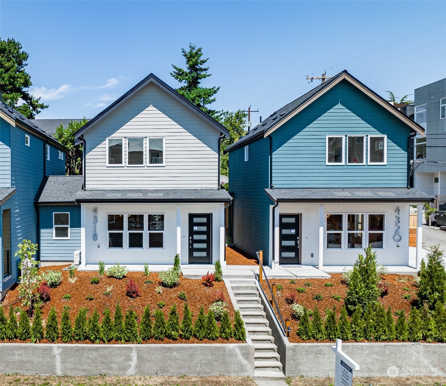 Property Photo: 4320 SW Genesee Street WA 98116