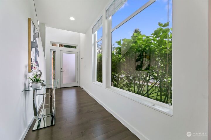 Property Photo: 1927 N 140th Street WA 98133