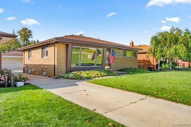 Property Photo: 13365 Edison Street MI 48195