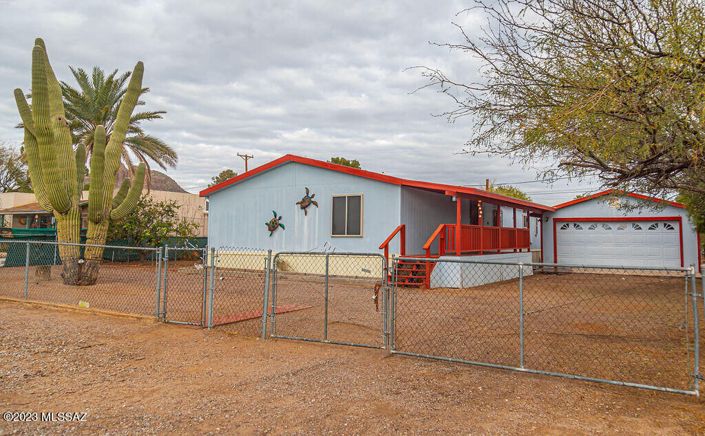 Property Photo:  2822 W Milton Road  AZ 85746 