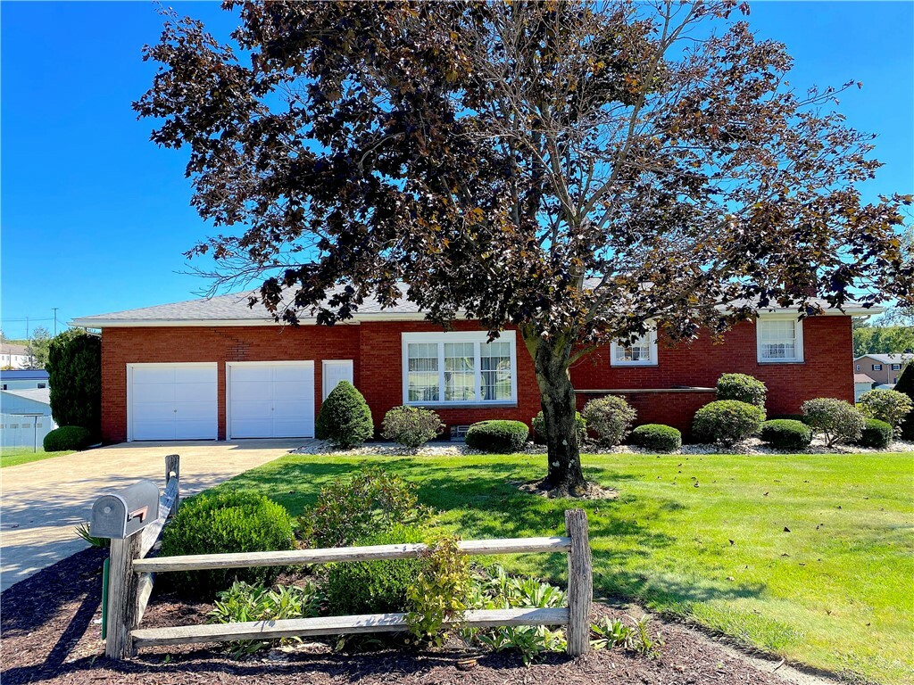 Property Photo: 1680 Mount Pleasant Connell Road PA 15666