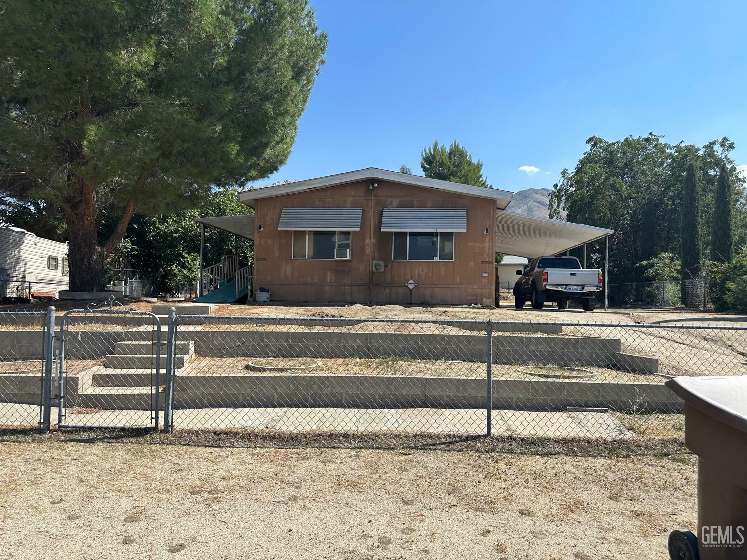 Property Photo: 3712 Pepperwood Drive CA 93240