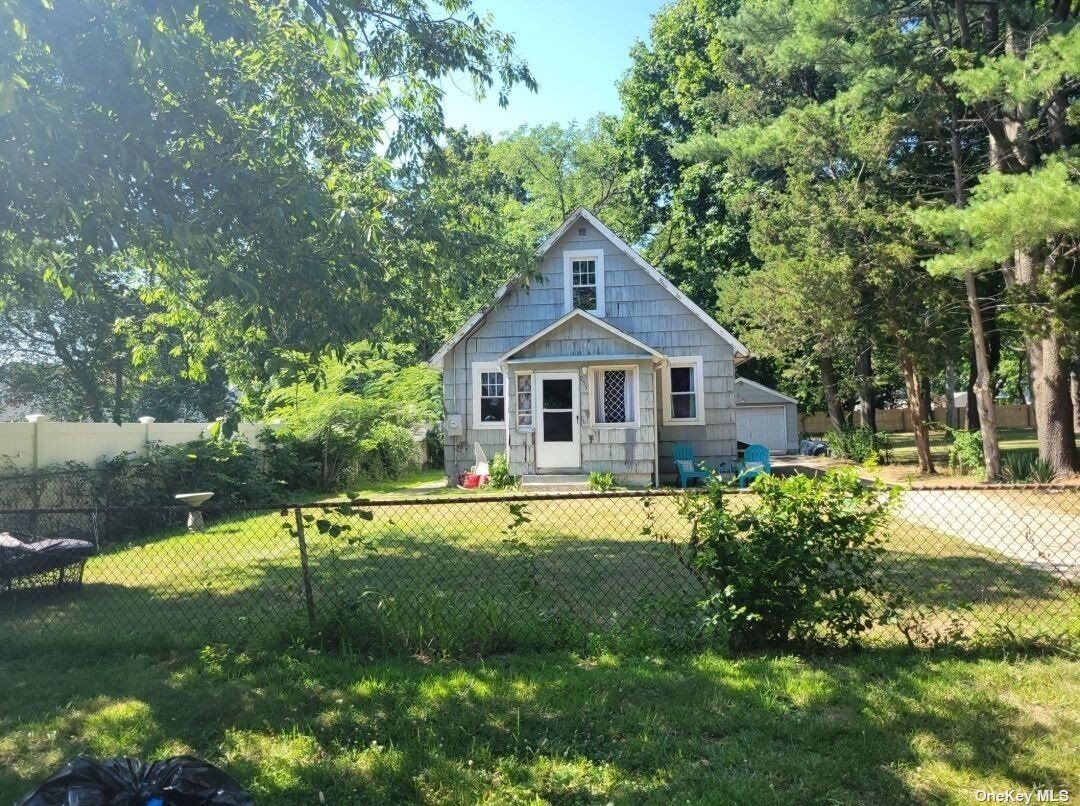 Property Photo:  255 Ocean Avenue  NY 11717 