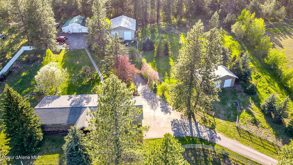 Property Photo:  2087 E Glacier Rd  ID 83835 