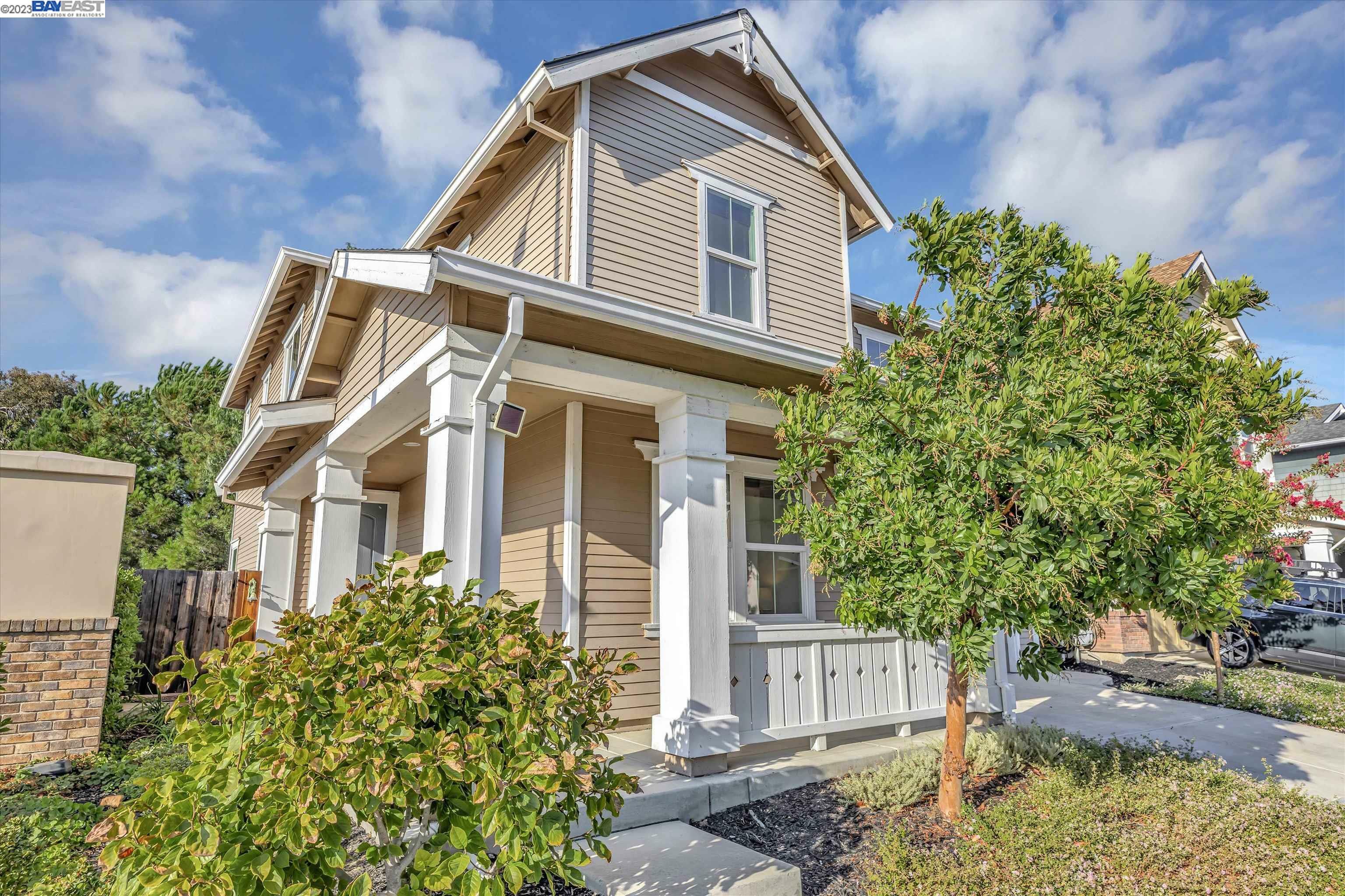 Property Photo: 5802 Flora Cmn CA 94551