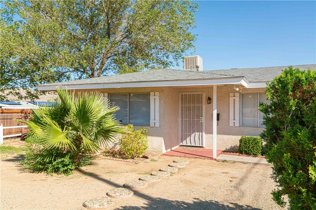 Property Photo:  55960 Onaga Trail  CA 92284 