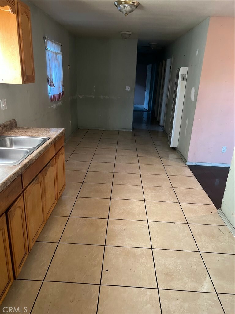 Property Photo: 2103 E 114th Street CA 90059
