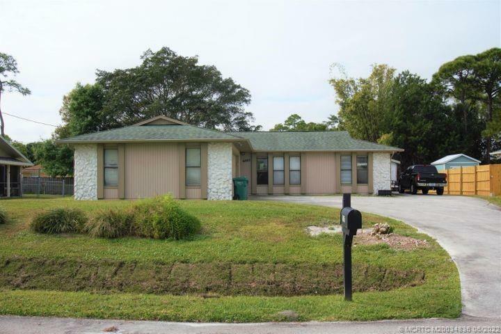 Property Photo: 6005 E Balsam Drive FL 34982