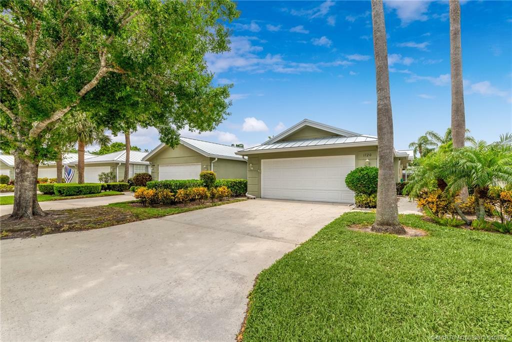 Property Photo:  1720 SW Springfield Court  FL 34990 