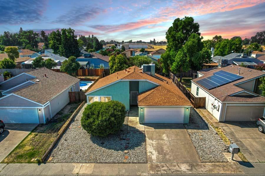 Property Photo:  5921 Creighton Way  CA 95842 