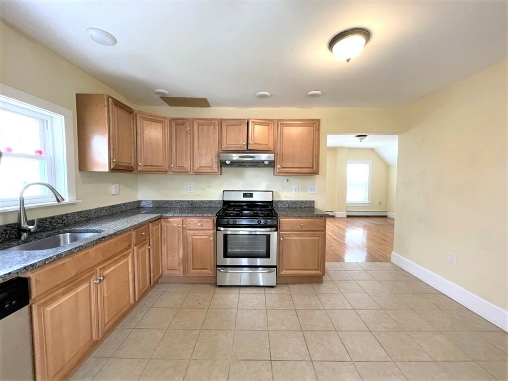 Property Photo: 102 Sycamore Street 3 MA 02145