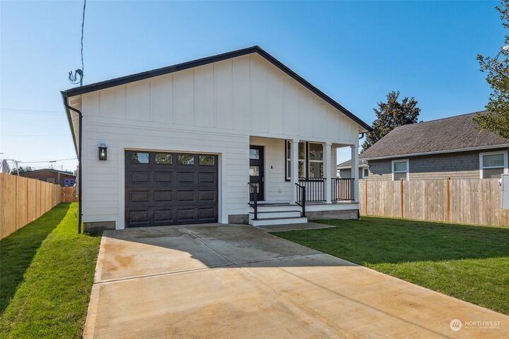 House for sale in Aberdeen 227 E Cushing Street, Aberdeen, WA 98520