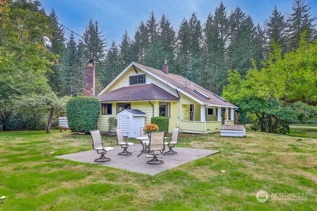 Property Photo:  14713 436th Avenue SE  WA 98045 