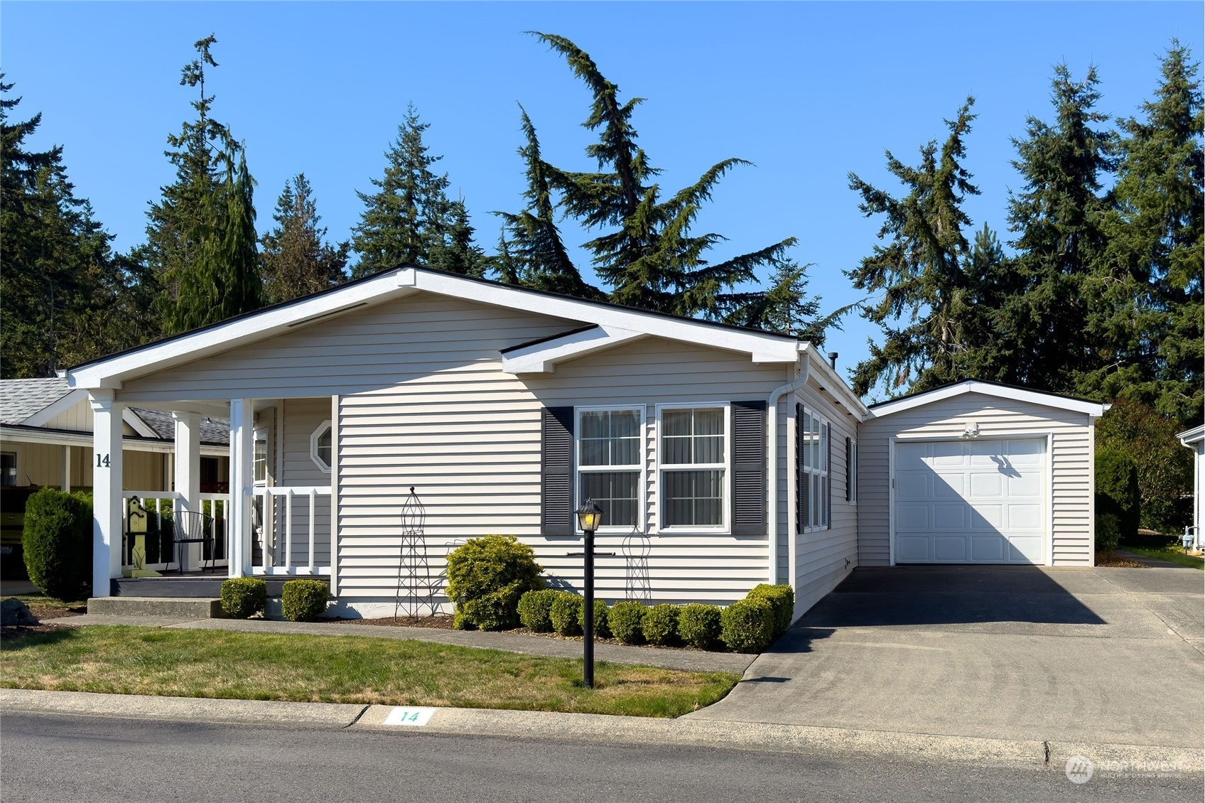 Property Photo:  2610 E Section Street 14  WA 98274 