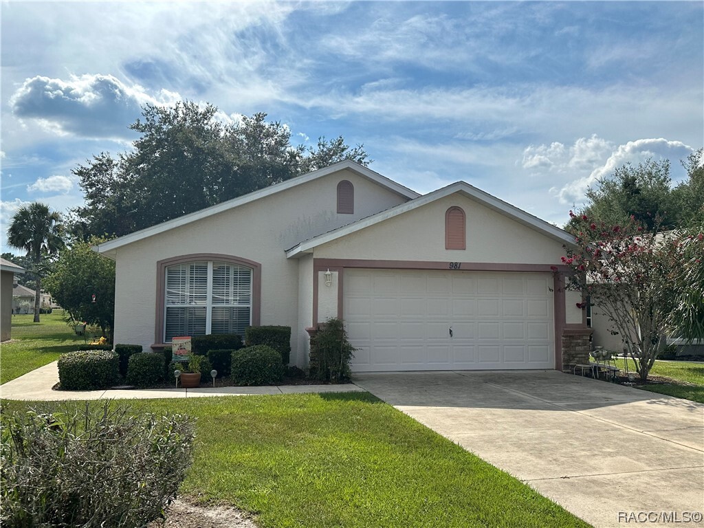 Property Photo: 981 Pritchard Island Road FL 34450