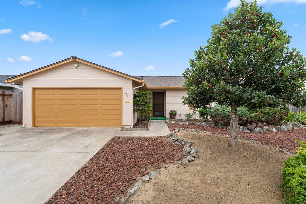 Property Photo: 656 Delta Way CA 95076