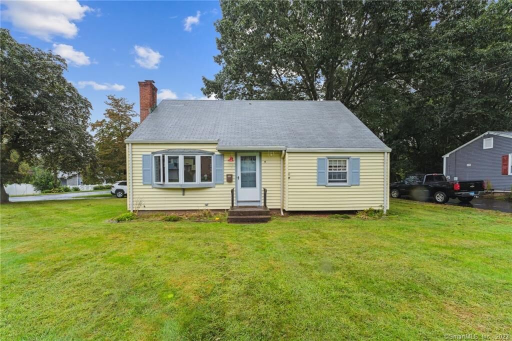 Property Photo:  15 Edgewood Road  CT 06480 