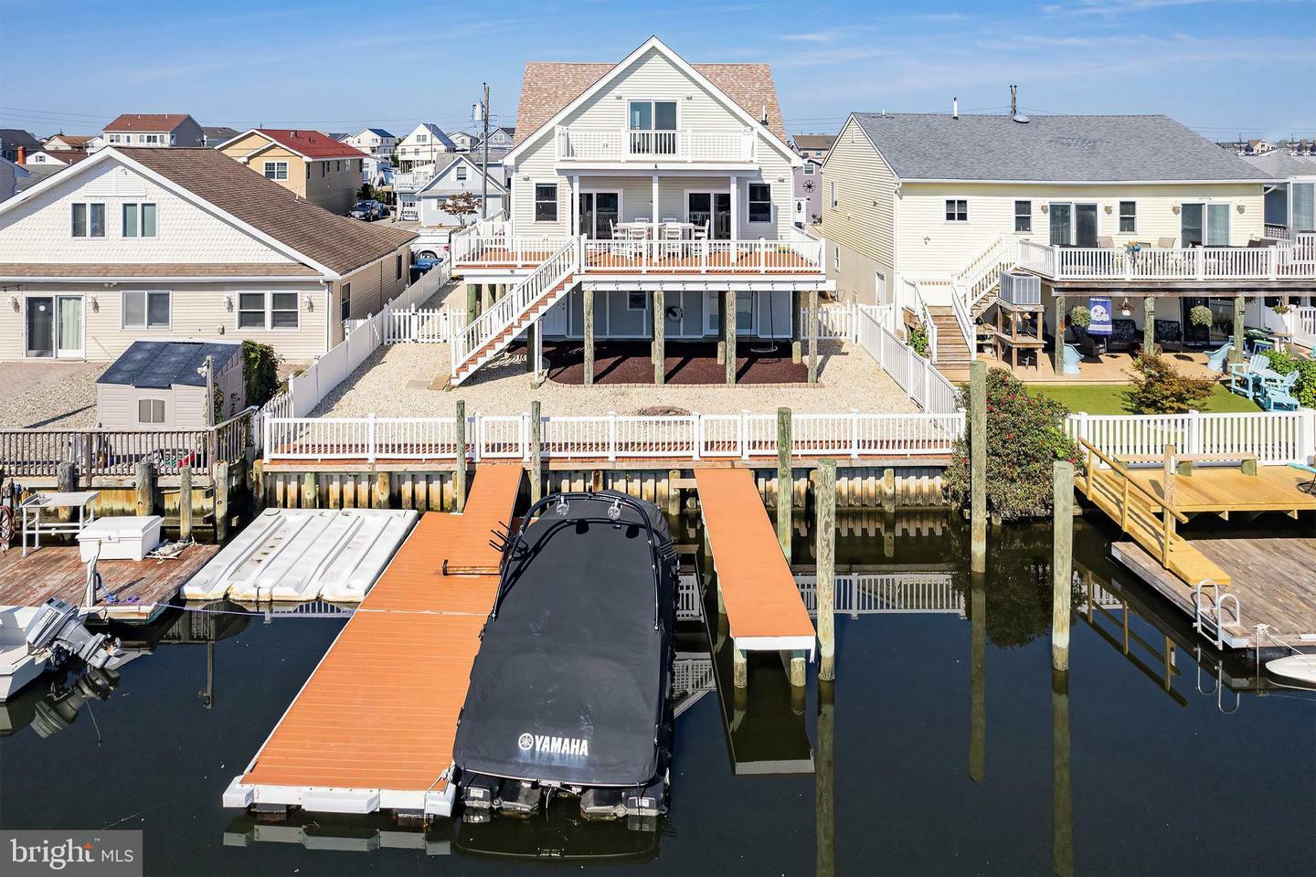 Property Photo:  105 S Forecastle Drive  NJ 08087 