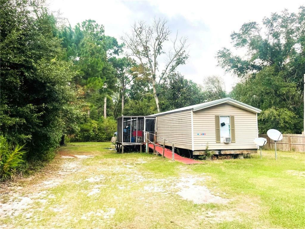 Property Photo:  15233 County Road 49 S  AL 36535 