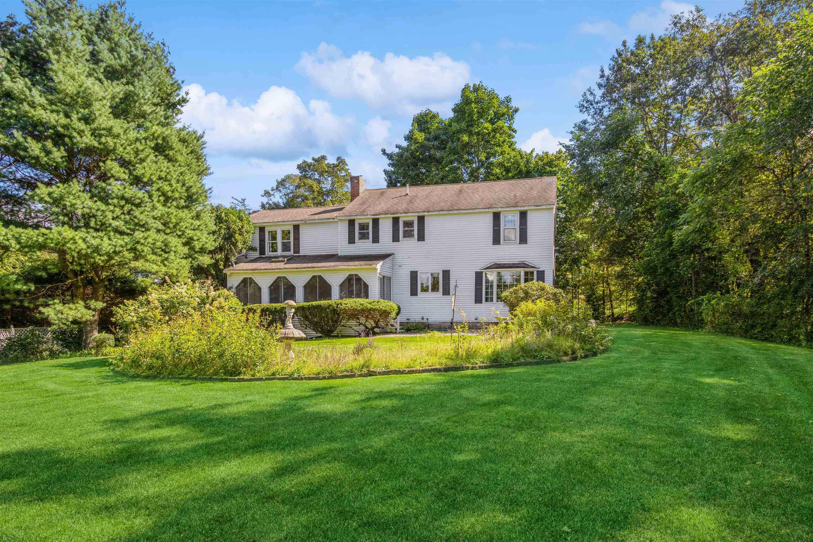 Property Photo: 136 Amherst Street NH 03031