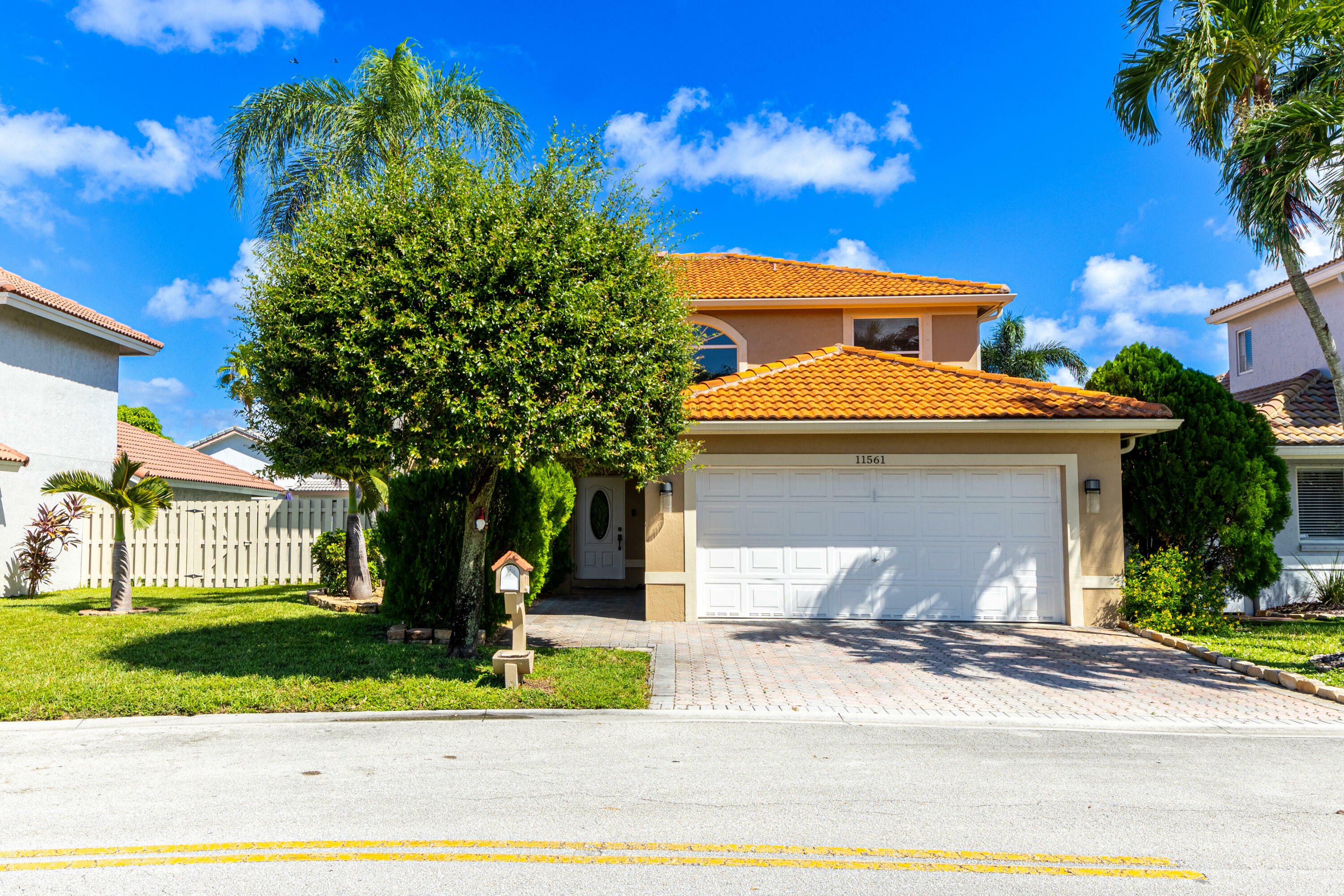 Property Photo: 11561 SW 11th Street FL 33025