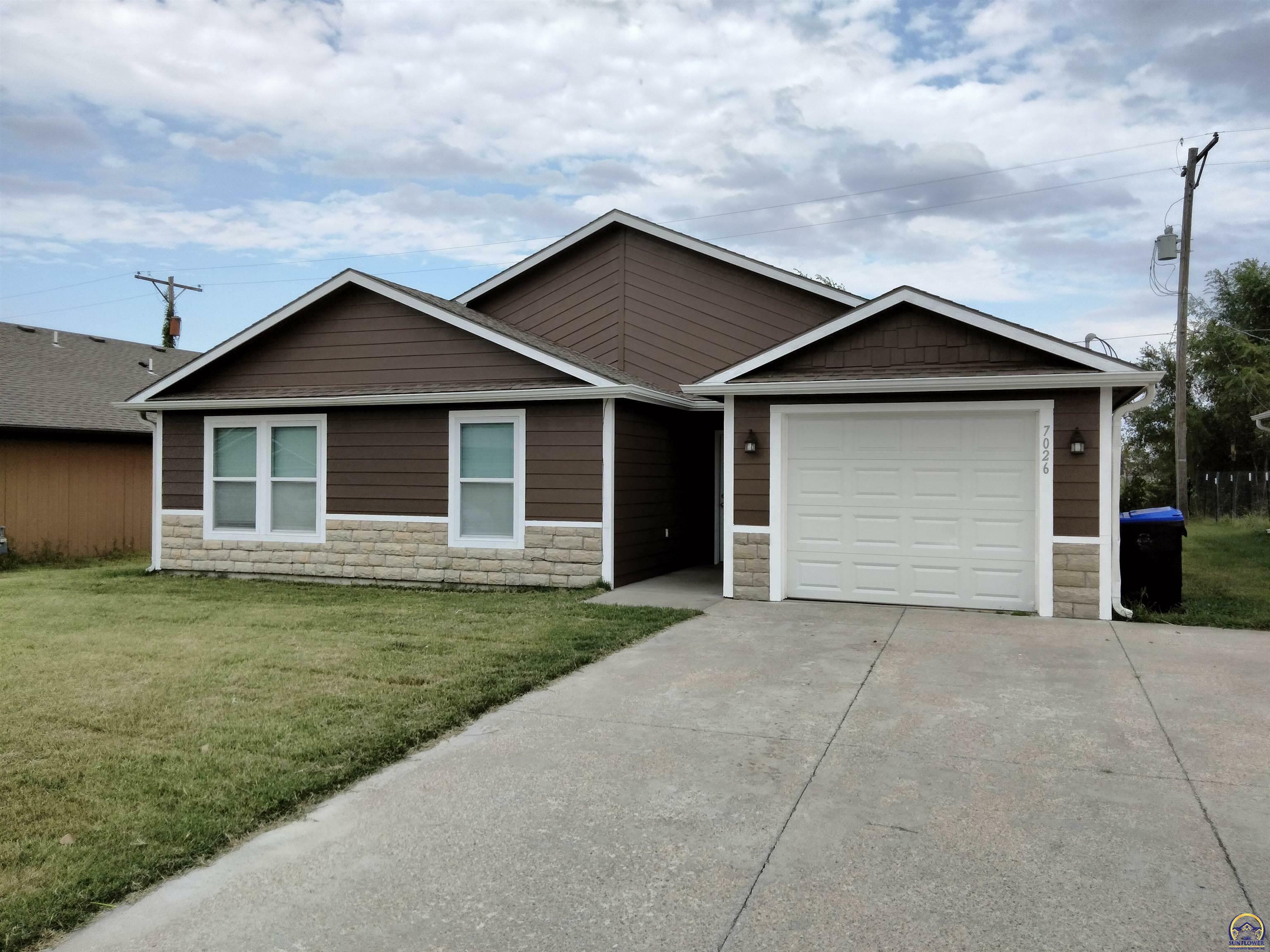 Property Photo:  7026 SW Greenview Dr  KS 66619 