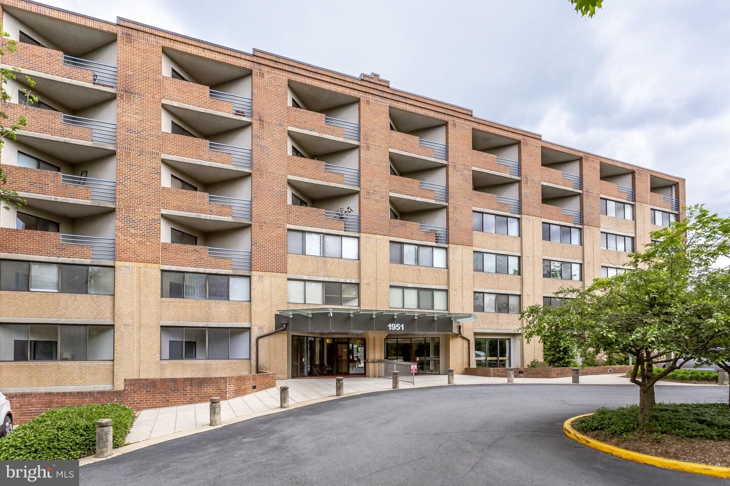 Property Photo:  1951 Sagewood Lane 14  VA 20191 